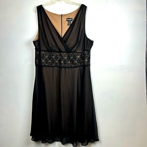 Connected Woman evening black dress